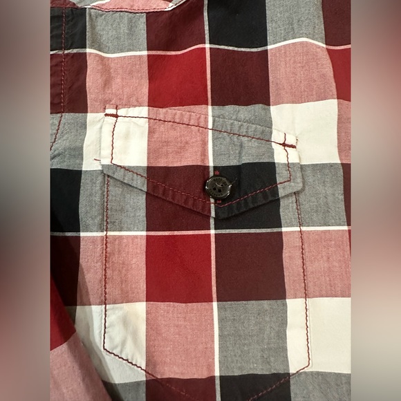 Express Men's Maroon/ White Plaid Button Up Fitted Shirt Size M Front Pockets - Picture 7 of 16